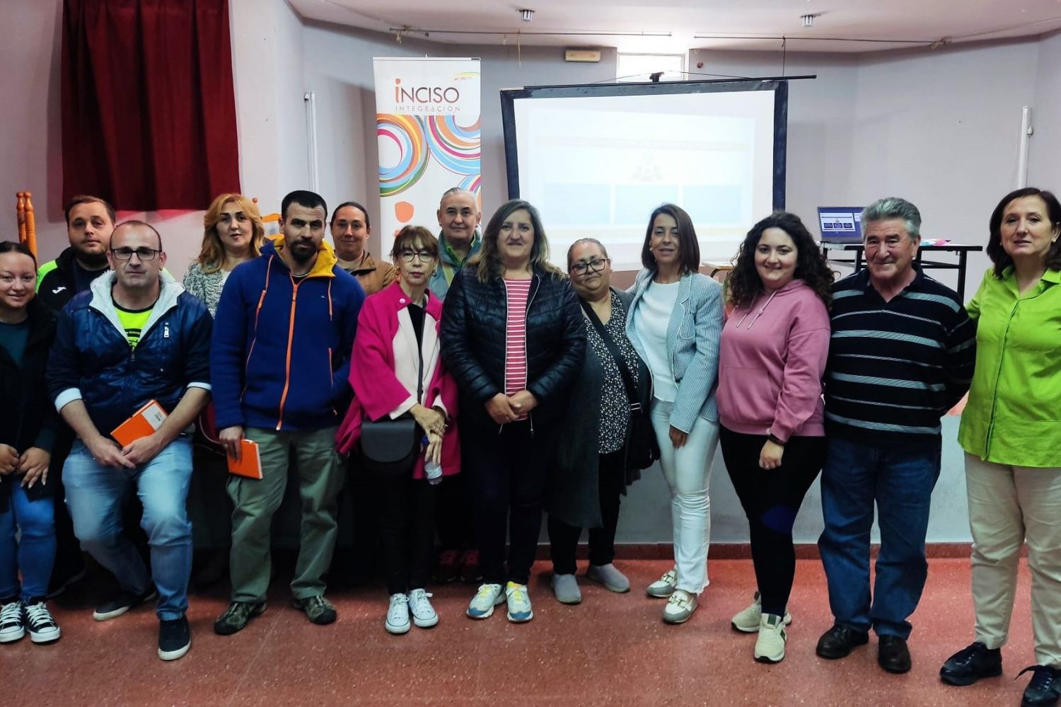 Asistentes al taller en Villanueva de la Fuente.